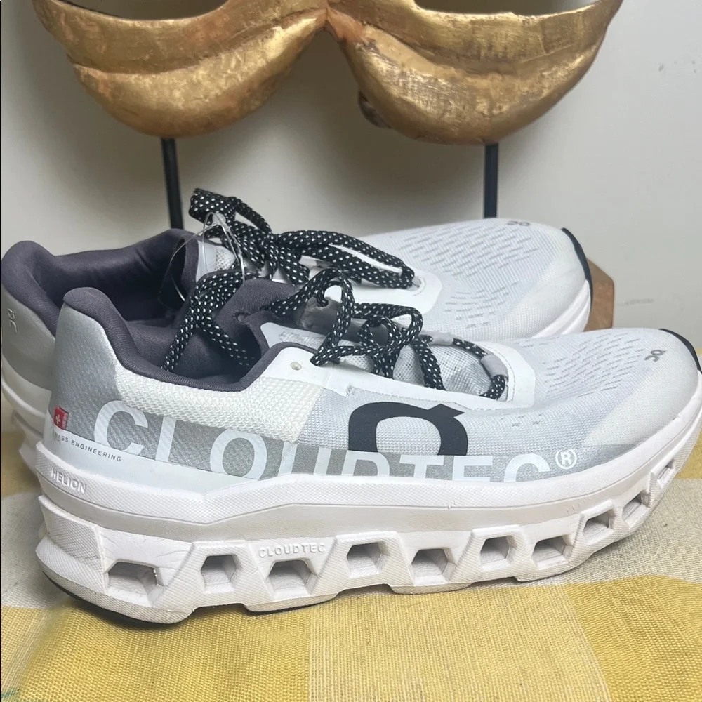 On Running Monochrome Sneakers - Picture 7 of 11